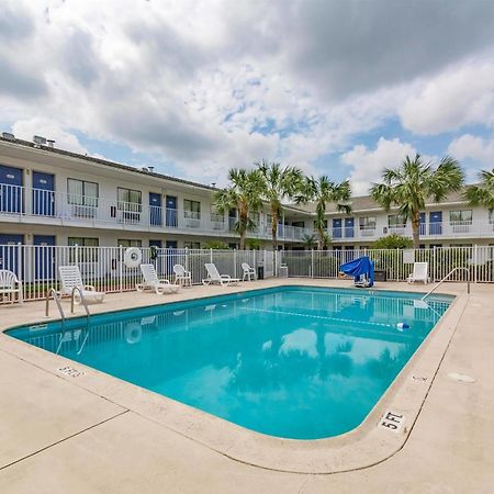 Motel 6-Ft. Pierce, Fl フォート・ピアス エクステリア 写真