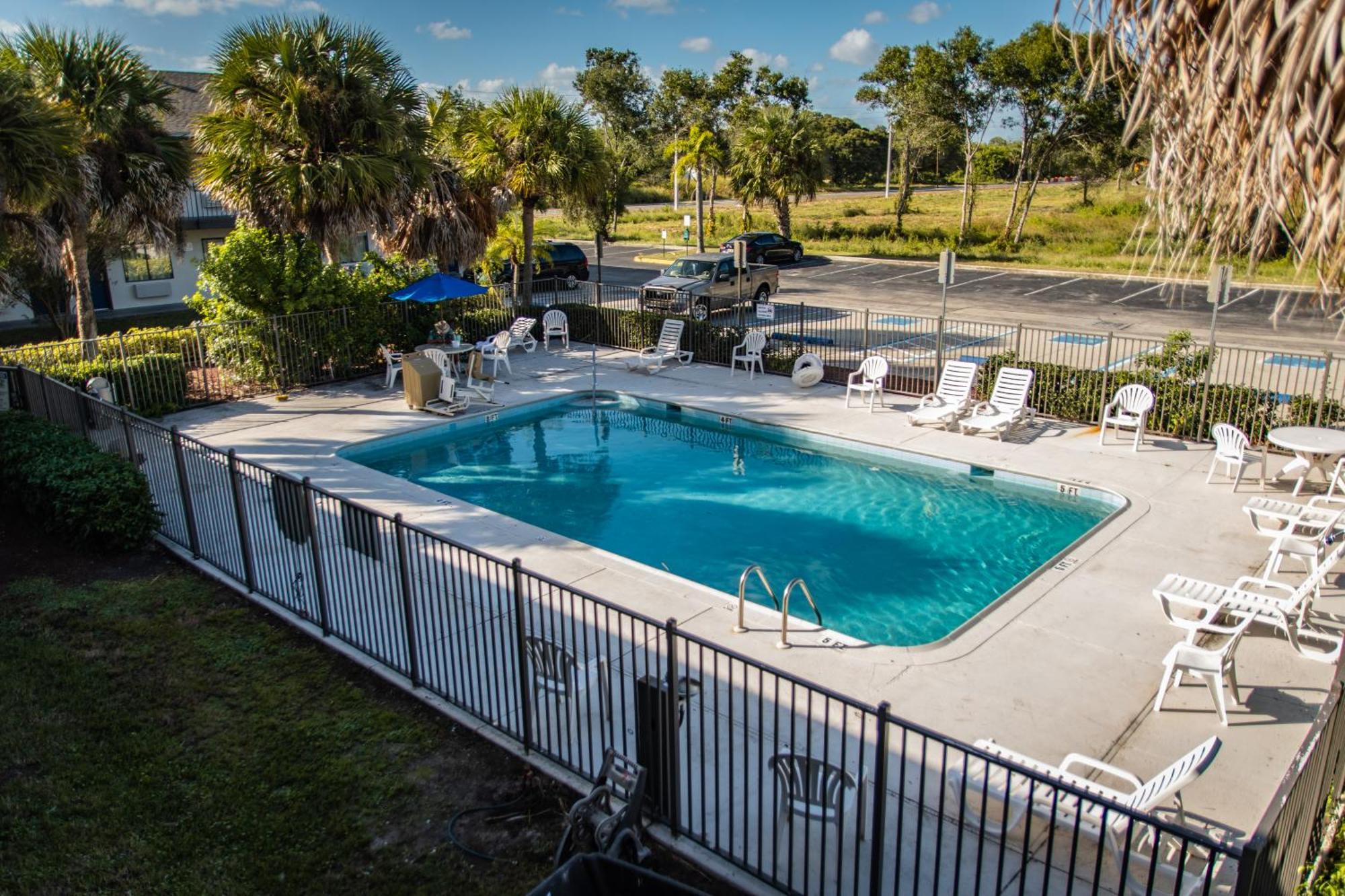 Motel 6-Ft. Pierce, Fl フォート・ピアス エクステリア 写真