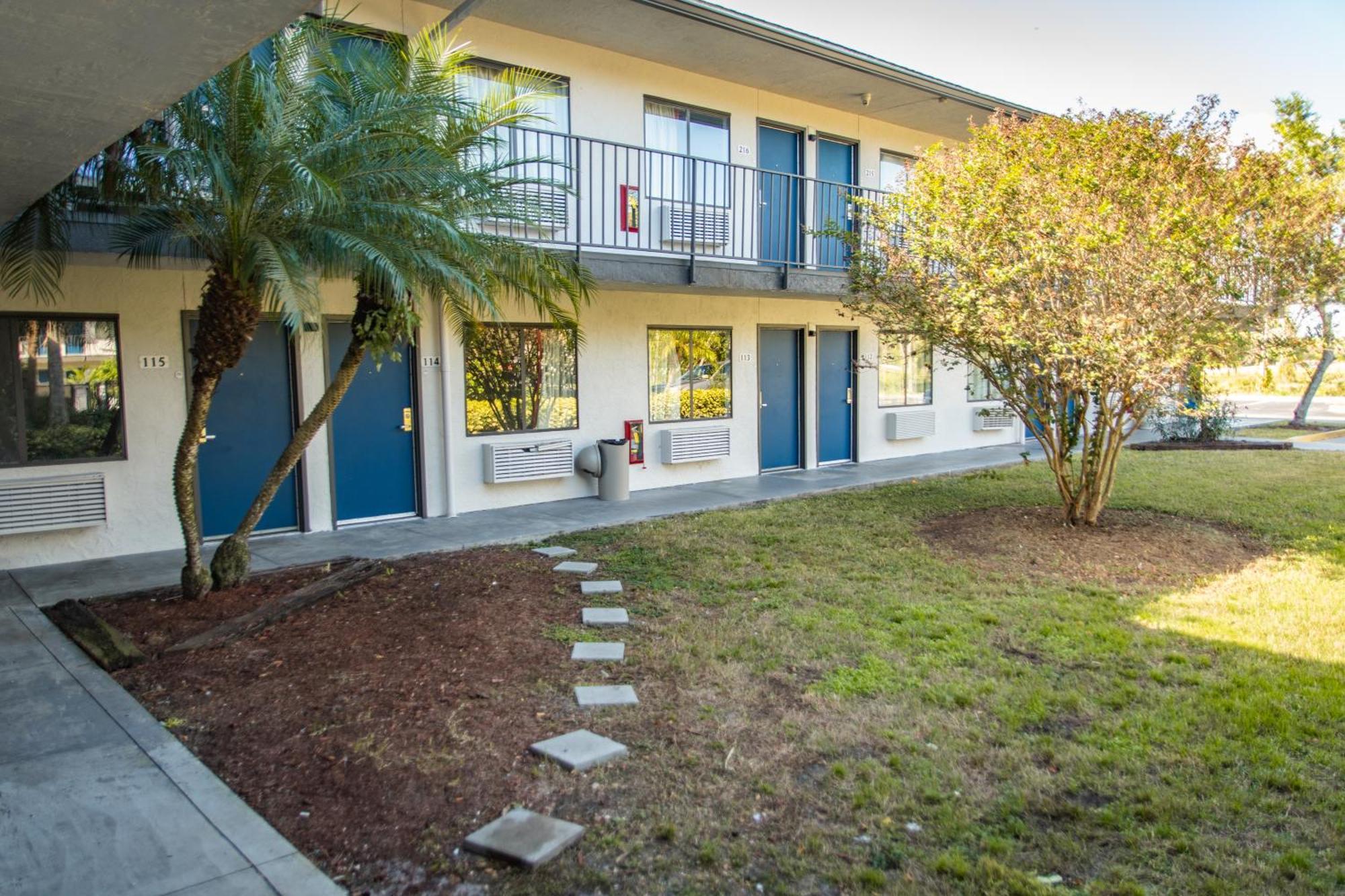 Motel 6-Ft. Pierce, Fl フォート・ピアス エクステリア 写真