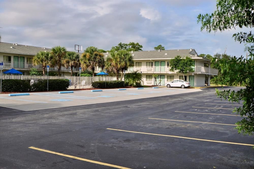 Motel 6-Ft. Pierce, Fl フォート・ピアス エクステリア 写真