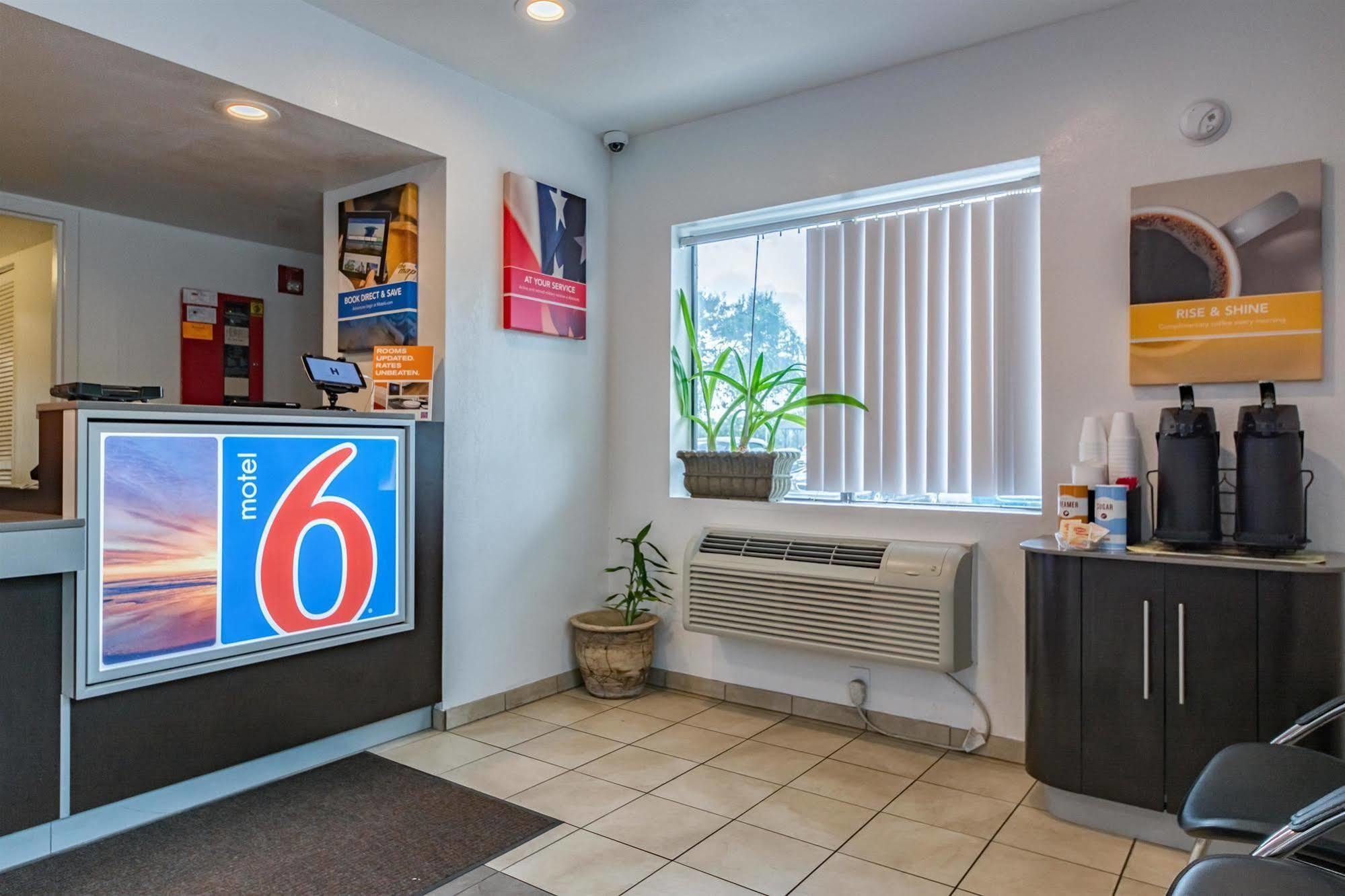 Motel 6-Ft. Pierce, Fl フォート・ピアス エクステリア 写真